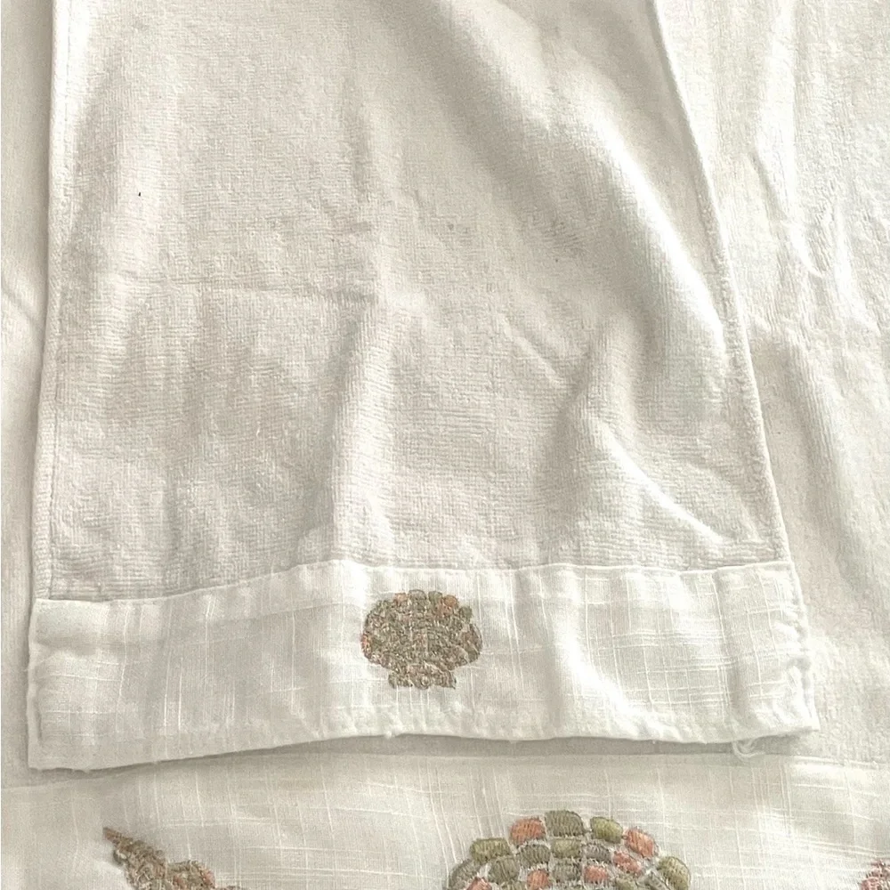 Three Piece Croscill 100% Corron White Embroidered Shells Bath Towel Set